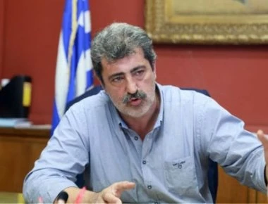Ο Πολάκης αφιέρωσε «φαρμακερή» μαντινάδα με σανό στον πρόεδρο της ΠΟΕΔΗΝ (φώτο)